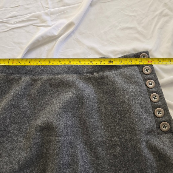 Maeve by Anthropologie Grey Flounce Hem Yukon Skirt Button Detail Size 12 - Picture 7 of 10